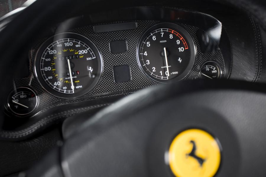 Панель приборов Ferrari 550 Maranello 2000 года  (фото 53 из 112)